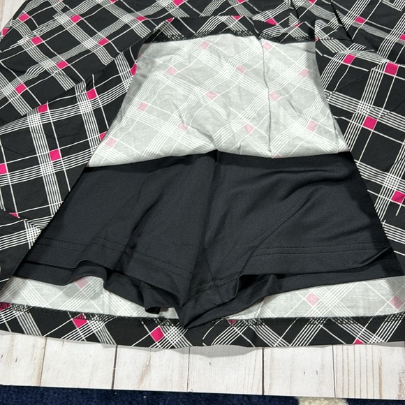 NWT - Lady Hagen golf skort - Picture 7 of 11